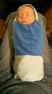 (2013-03-01) - Oliver swaddled(4)